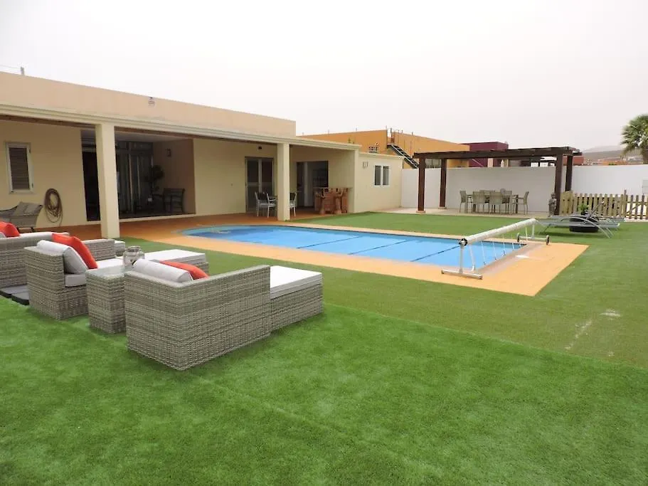 Villa Ventura - Piscina Climatizada & Aire Acondicionado Caleta De Fuste 0*,